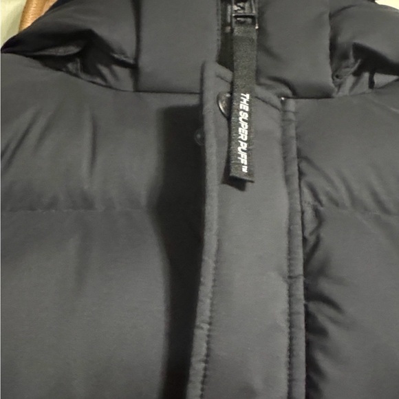 Aritzia Jackets & Blazers - Aritzia Black Puff Jacket "The Super Puff"